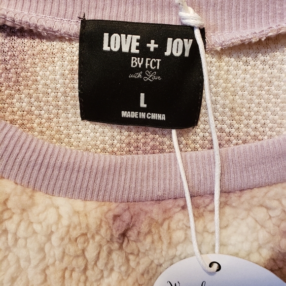 Soft and cozy cropped tie dyed sweater size L - Picture 2 of 6